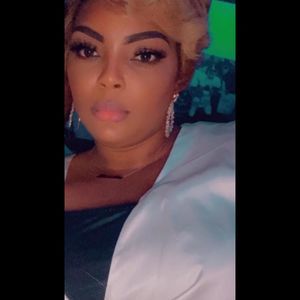 Meet your Posher, Bil